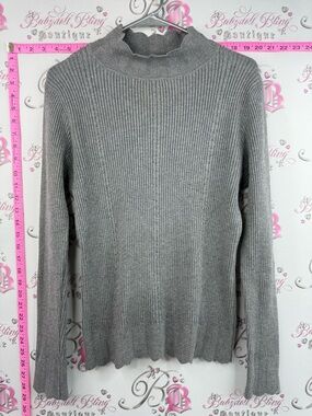 Vila Milano Italy shirt turtleneck Scalloped Hem Ribbed Mock Neck Sweater - Gray